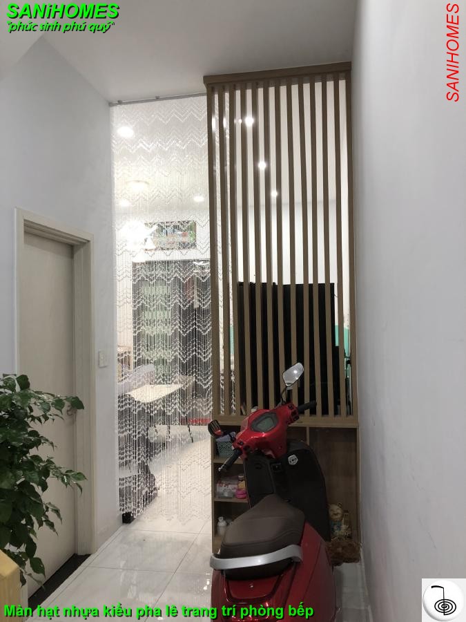 rem hat nhua kieu pha le trang tri phong bep 02