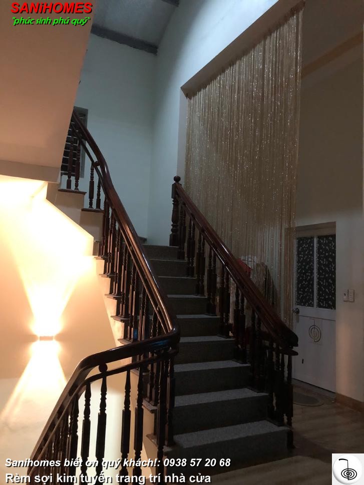 Trang trí rèm sợi buổi biểu diễn thời trang